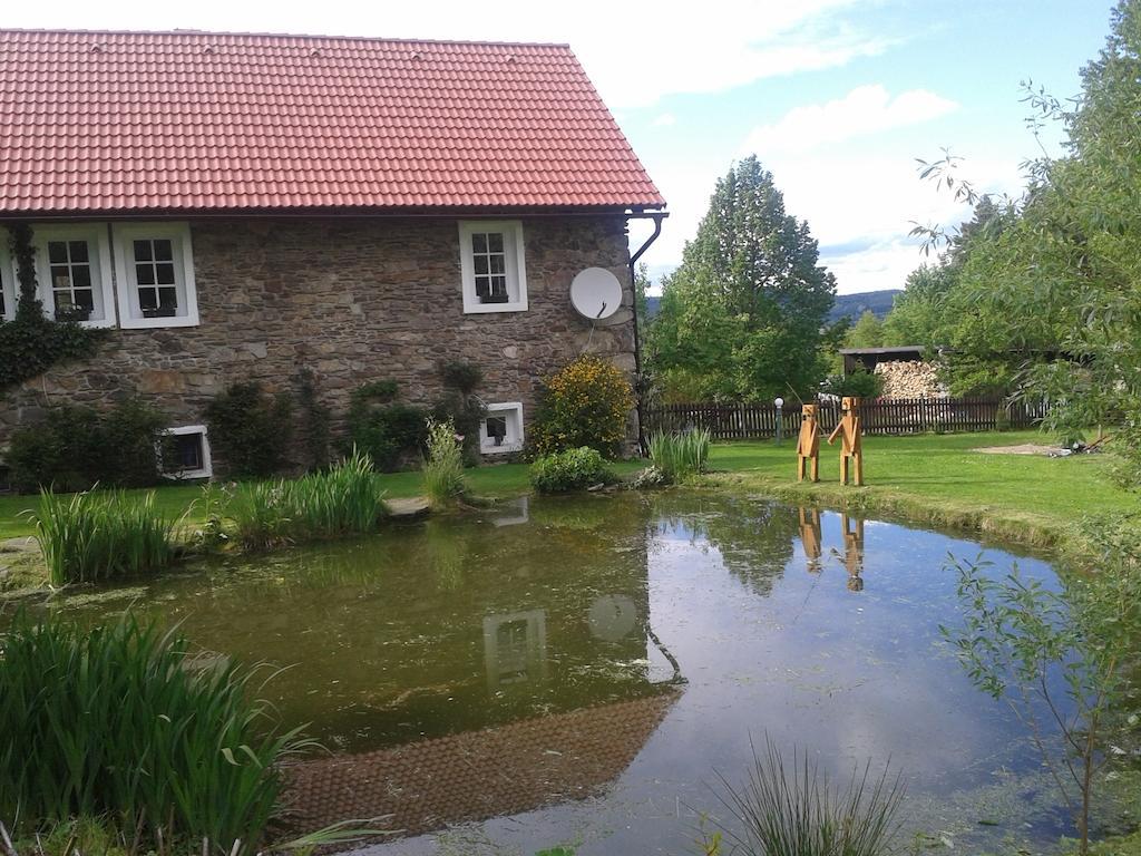 Apartman Dvorecna Loucovice Luaran gambar